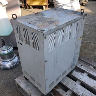 値下げ★ジャンク品★ダイデン ムーブ350 半自動溶接機 CR-M351 350A CO2/MAG 200Vの画像