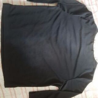 黒花長袖の画像