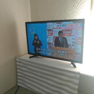32V型　LED液晶テレビとテレビ台のカラーボックス