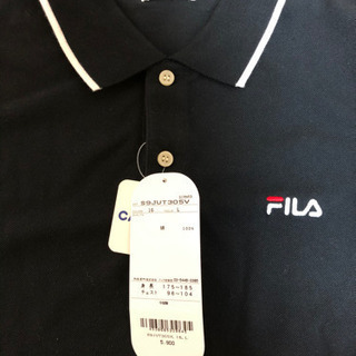 新品タグ付き　FILA 黒色ポロシャツの画像