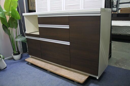 R2599) PAMOUNA 中古パモウナ キッチンカウンターMO-S1400R-3 ブラウン ブルモーション 2017年製! 食器棚 店頭取引大歓迎♪