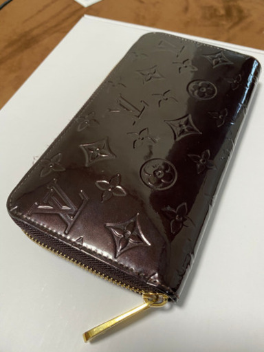 ルイヴィトン 長財布 モノグラム ヴェルニ ジッピー・ウォレット M93522 LOUIS VUITTON ヴィトン 財布