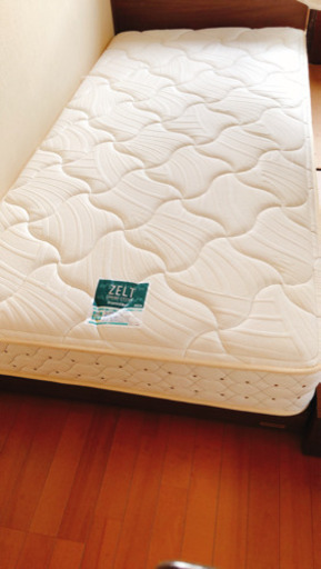 【新品同様】【梓苑様商談中】France Bed フランスベッド　ZELT 高密度連続スプリングマットレス ホワイトZT-030 S(