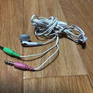 充電器　イヤホンの画像