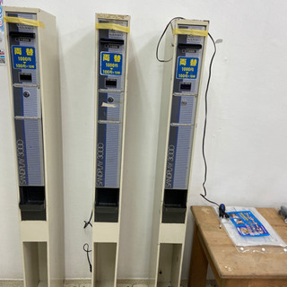 スロット、ダーツ、両替機