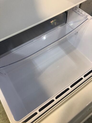 ☆中古 激安！！ AQUA　ノンフロン冷凍冷蔵庫　272L　3ドア　AQR-271F形　2017年製　DA011￥35,000！！