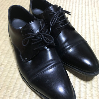 外羽根式ストレートチップシューズ 黒 LES MUES