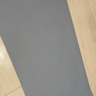 ニトリのヨガマット 厚さ10mm の画像