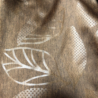 カーテン（茶色）の画像