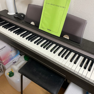 CASIOの電子ピアノ・イス付き