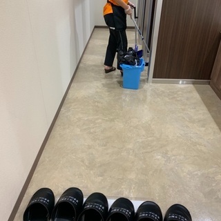 ルネサンスライカム24スポーツクラブ清掃の画像