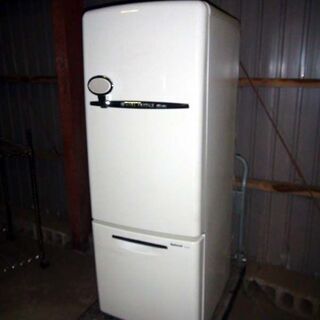 レトロな冷蔵庫　162L