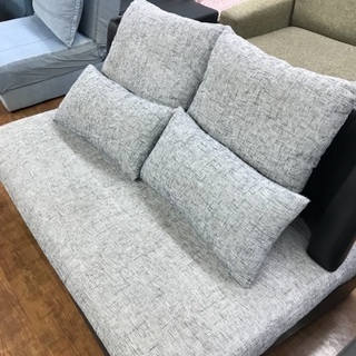 アルモニアの2人掛けソファー！剥がれ箇所あるため特価です。の画像