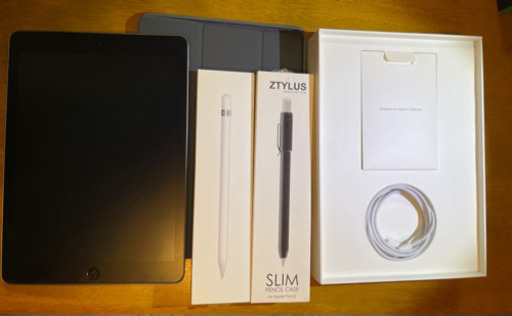 【超美品／大幅値下げ】iPad 第6世代 128GB WiFiモデル　スペースグレー＋Apple Pencil,カバー等おまけ多数付き