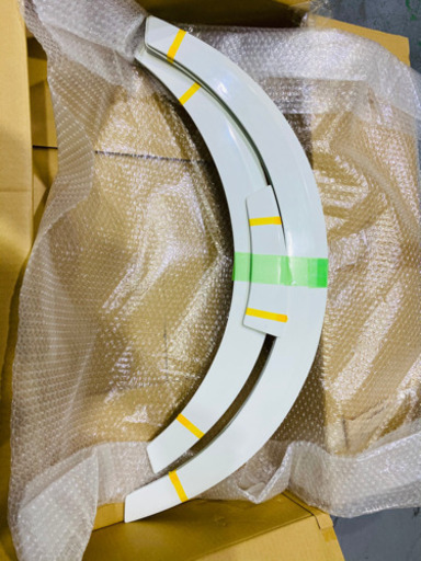 新品未使用！GIBSON NV350キャラバン用ブラインドフェンダー