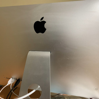 値下げ　iMac 21.5インチ　late 2015 本体、ケーブルのみの画像