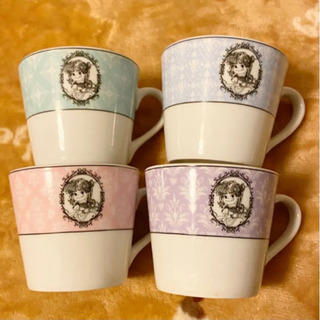ペコちゃん　マグカップ4つセット