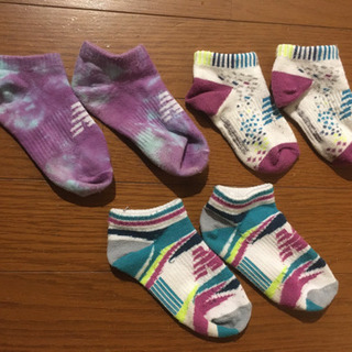 【0円】ニューバランス靴下13〜19cmキッズベビーの画像