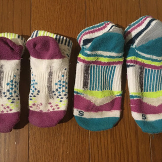 【0円】ニューバランス靴下13〜19cmキッズベビーの画像