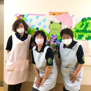 // サ高住にて介護スタッフの募集 // 充実した福利厚生にも注目‼