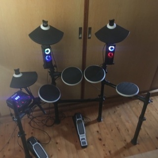 電子ドラム（ミニスピーカー付き）の画像