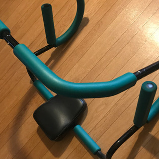 腹筋トレーニングに！無料！健康器具の画像