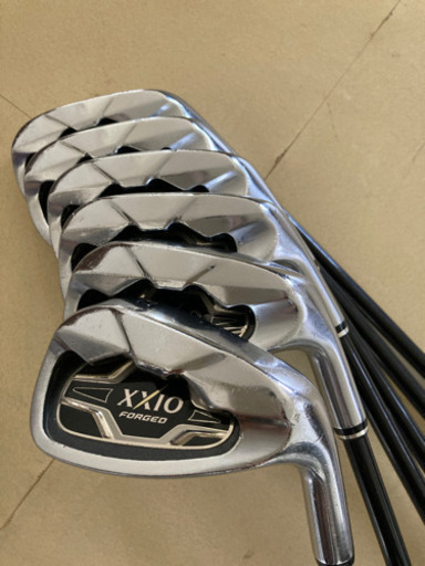 アイアンセット　XXIOフォージト　カーボンシャフト(フレックスR)