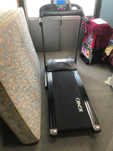 IGNIO トレッドミル　R16S ルームランナー　良品