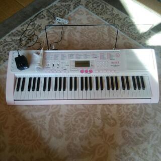 【お値下げしました】電子ピアノ　LK-105　光ナビルーチェLUCE