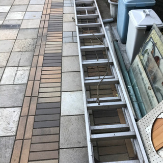 受渡し予定決定済　高ハシゴ　スライドハシゴ　約8m?