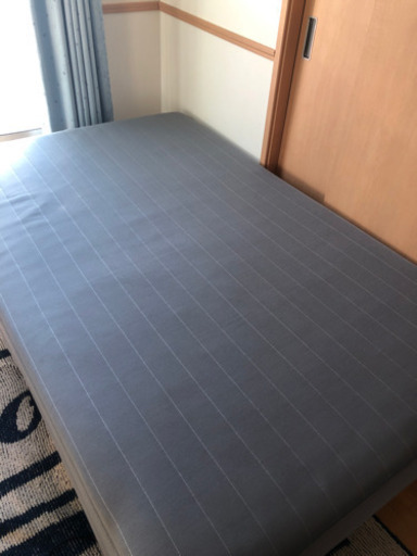 セミダブルベッド