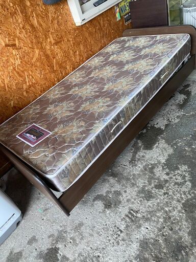 F1811　パラマウントベッド　電動　シングル