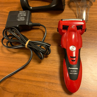 パナソニック　ラムダッシュ　3枚刃　レッド