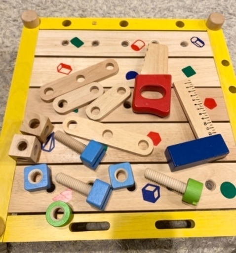 木製知育玩具　大工　工具　セット　カーペンターテーブル　ねじ回し