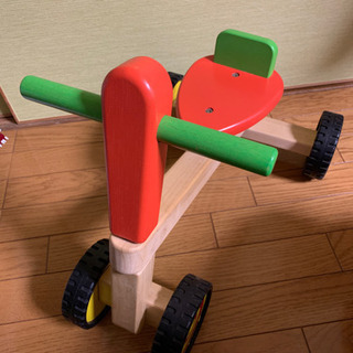 木製 三輪車の画像