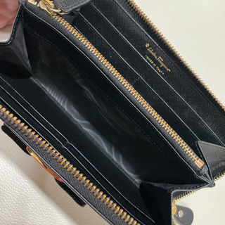 フェラガモ ヴァラリボン 長財布の画像