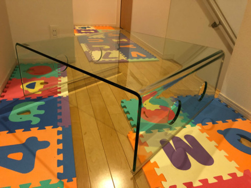 値下げしました❗️高級❗️ガラステーブル　一枚曲げガラス　希少　シリアルナンバー入り