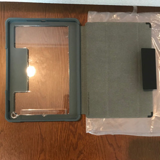 9.7インチ対応iPadケース　新品未使用の画像
