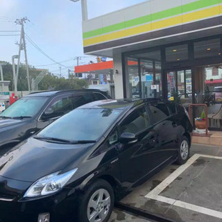 人気のブラック❗️プリウス（車検付）の画像