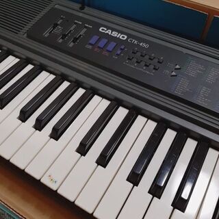 CASIO（カシオ）のキーボード　ctk-450 ブラックの画像