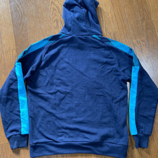 DESCENTE パーカーの画像