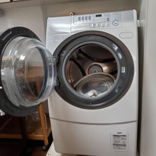 ドラム式洗濯機の画像