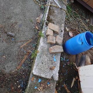 植木鉢　レンガ　ブロック　土　無料の画像