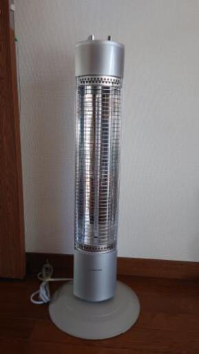 遠赤電気ストーブ　2016年製