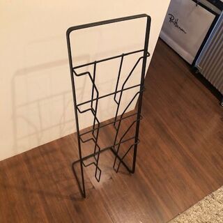 ＜美品＞tower（タワー）｜マガジンラック（マガジンスタンド）｜4段｜ブラック（黒）｜高（H）71cm×幅（W）25cm×奥（D）18cmの画像