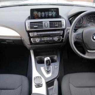 1月限定価格！！BMW118iの画像