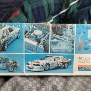 【Monogram社】1/24 Ford THUNDERBIRD プラモデルの画像