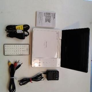 東芝ポータブルDVD プレーヤー  形名  SD - P710SW