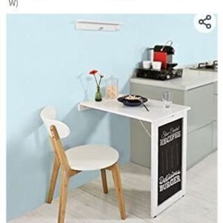 壁掛け折りたたみテーブルの画像