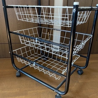 ラック　衣装かけ